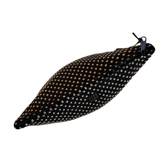 NWT Lisa Lill Studio Cosmetic Travel Bag Case - Picture 4 of 8